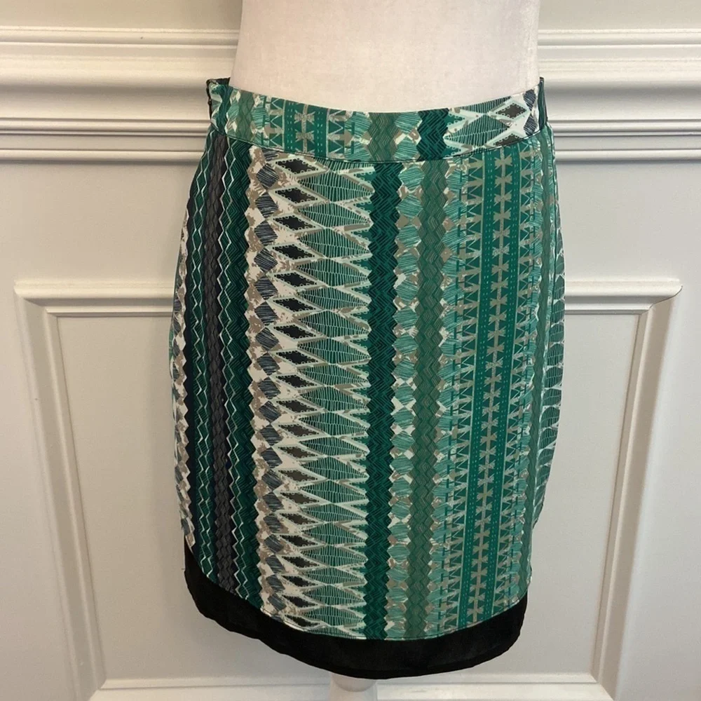 Collective Concepts skirt - Picture 4 of 7
